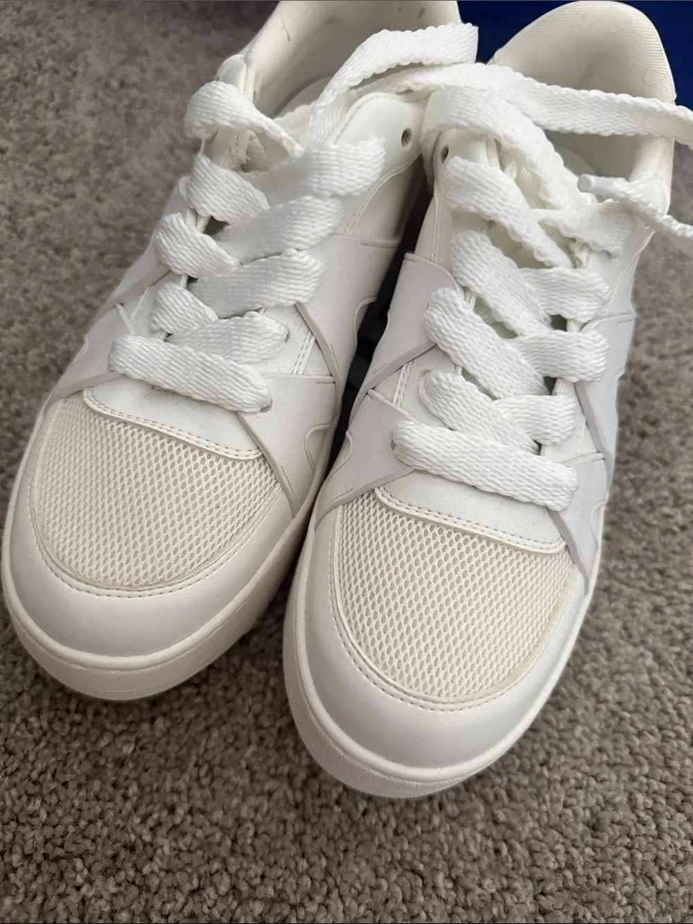 Jessica Simpson White Women's Lace-Up Platform Sneakers